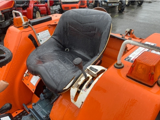 KUBOTA トラクター L2002DT
