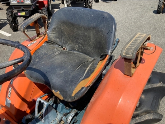 KUBOTA トラクター B1500D