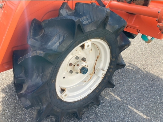 KUBOTA トラクター B1402D