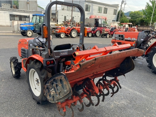 KUBOTA トラクター KB18
