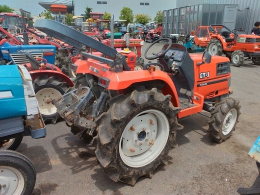 KUBOTA トラクター GT3
