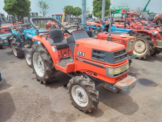 KUBOTA トラクター GT3