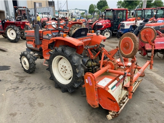 HINOMOTO トラクター E2004D