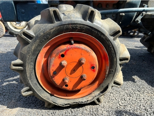 KUBOTA トラクター B5001