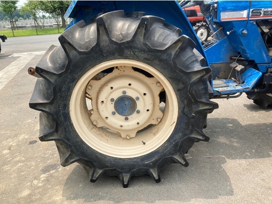 ISEKI トラクター TL3200F
