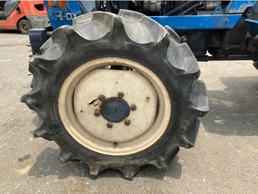 ISEKI トラクター TL3200F