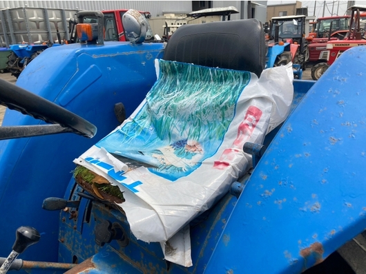 ISEKI トラクター TL3200F