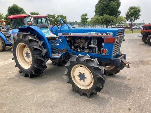 ISEKI トラクター TL3200F