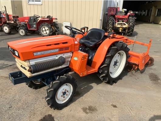 KUBOTA トラクター 