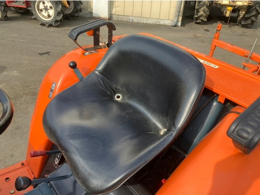 KUBOTA トラクター 