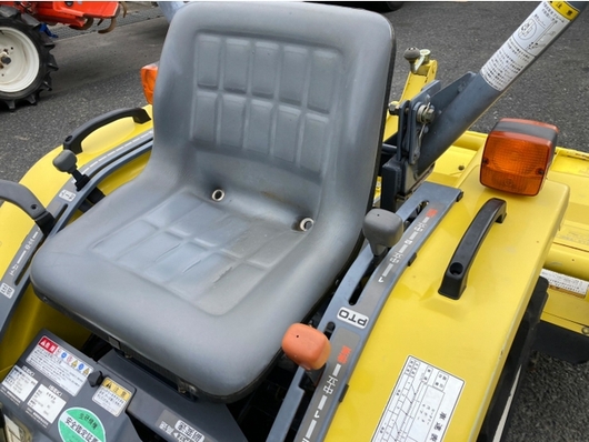 ISEKI トラクター TC13