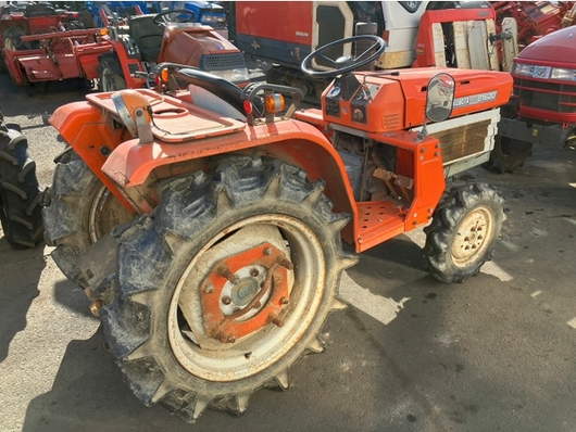 KUBOTA トラクター B1600