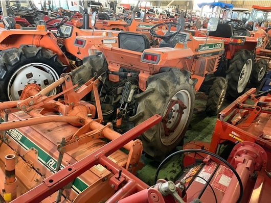 KUBOTA トラクター L1-20D