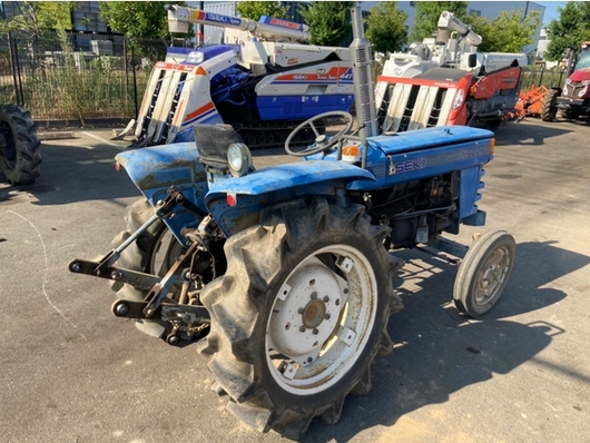ISEKI トラクター TS2210S