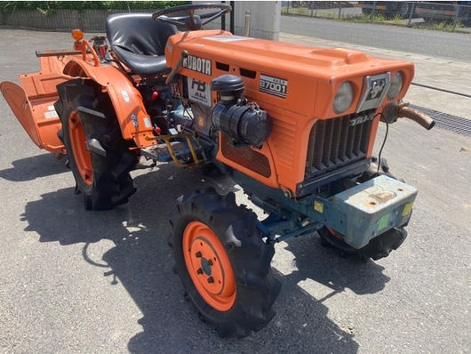 KUBOTA トラクター B7001D