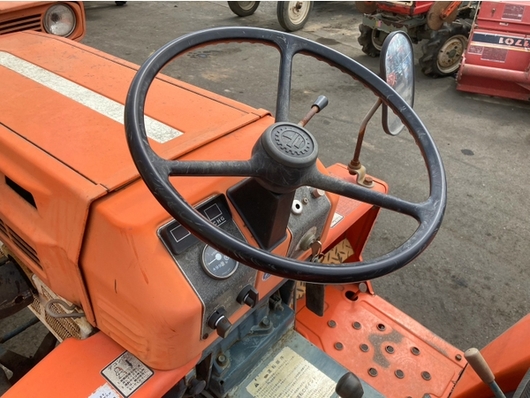 KUBOTA トラクター  B1600D