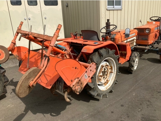 KUBOTA トラクター  B1600D