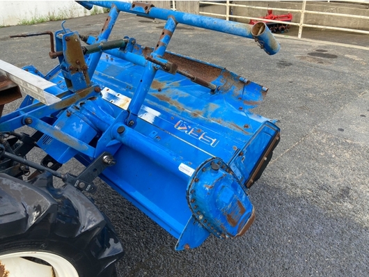 ISEKI トラクター TU220