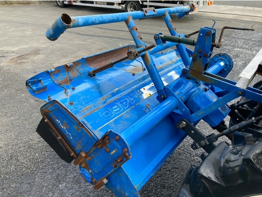ISEKI トラクター TU220