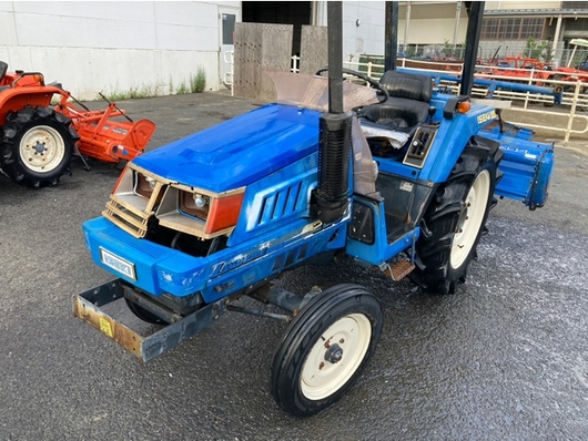 ISEKI トラクター TU220