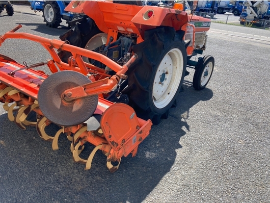 KUBOTA トラクター L2202M