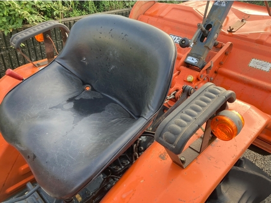 KUBOTA トラクター B1400D