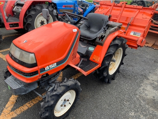 KUBOTA トラクター B52