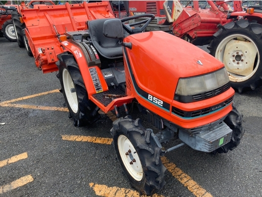 KUBOTA トラクター B52