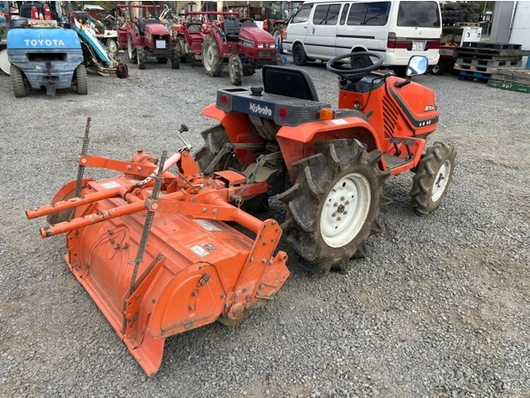 KUBOTA トラクター A-13