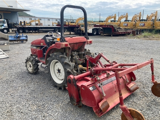 MITSUBISHI トラクター  MT165