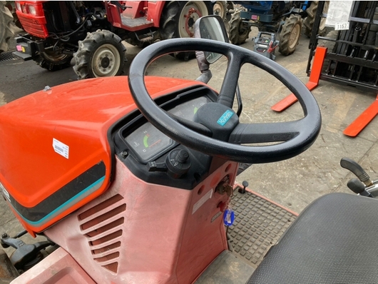 KUBOTA トラクター B52