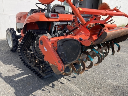 KUBOTA トラクター KT255