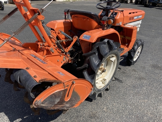 KUBOTA トラクター B1500