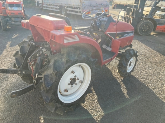 MITSUBISHI トラクター  MT165