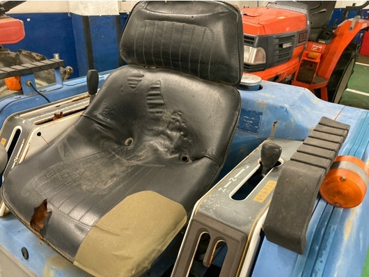 ISEKI トラクター TU150F