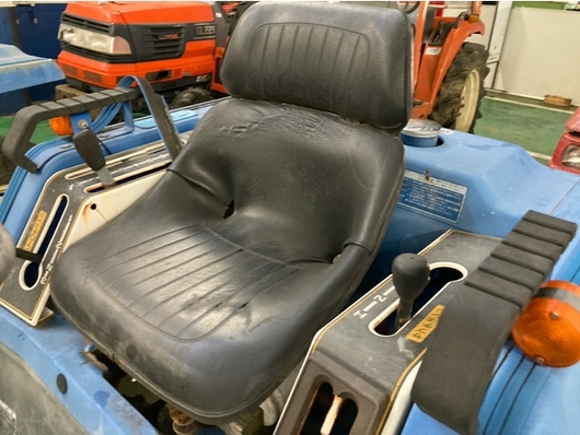 ISEKI トラクター TU150F