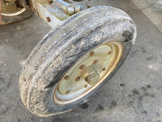 Massey Ferguson トラクター MF125S