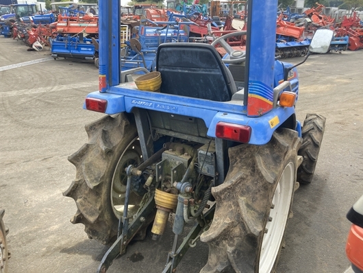 ISEKI トラクター TF19F