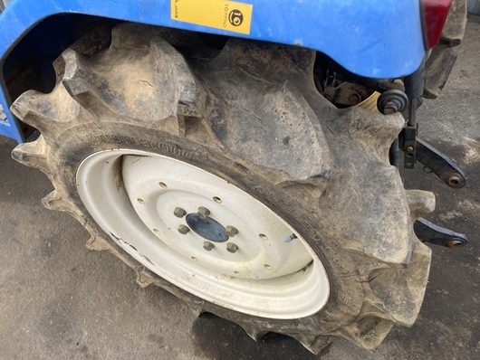 ISEKI トラクター TF19F