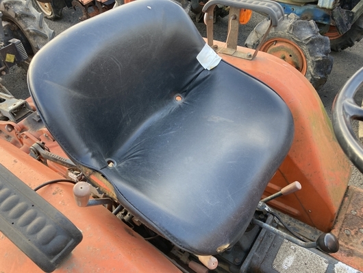 KUBOTA トラクター B1400D