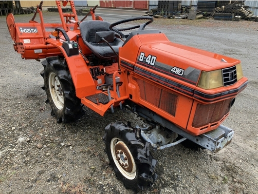 KUBOTA トラクター B40