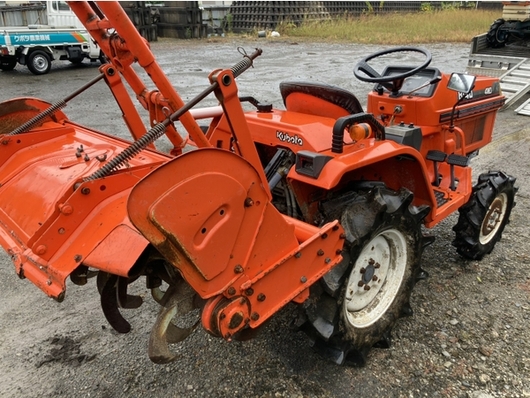 KUBOTA トラクター B40