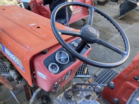 SHIBAURA トラクター SD2000D