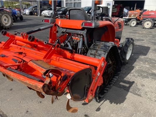 KUBOTA トラクター T240