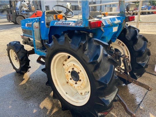 ISEKI トラクター TA317F