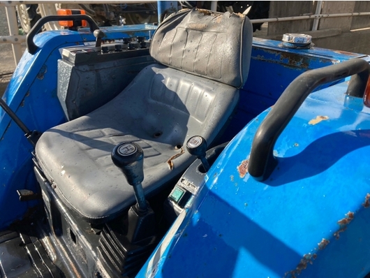 ISEKI トラクター TA317F