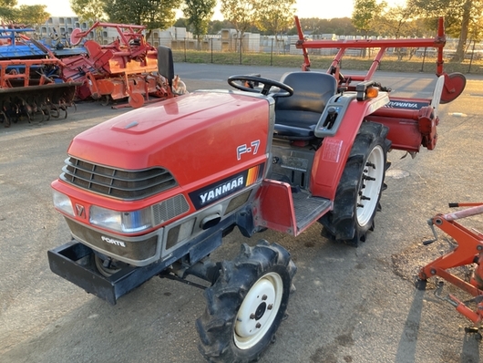 YANMAR トラクター F7D