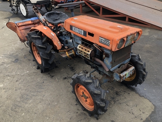 KUBOTA トラクター B6000D