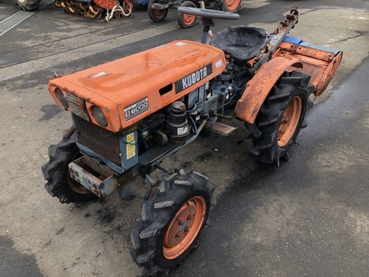 KUBOTA トラクター B6000D
