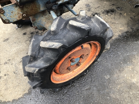 KUBOTA トラクター B6000D